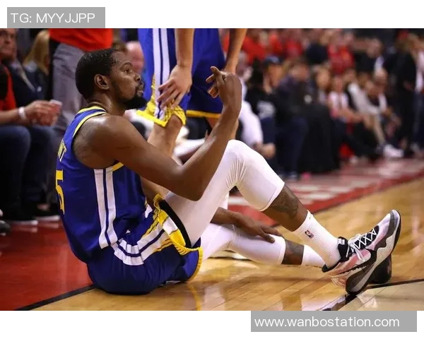 明天进行核磁共振检查里弗斯对小凯文波特扭伤情况表示担忧希望一切顺利 明天进行核磁共振检查里弗斯对小凯文波特扭伤情况表示担忧希望一切顺利